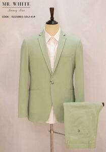 חליפה לגבר בצבע ירוק בהיר